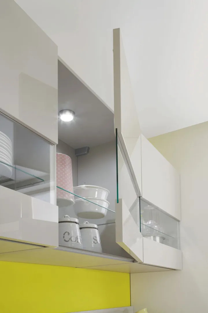 Nobilia SPA Focus Lacquer, Sand Ultra High Gloss 2