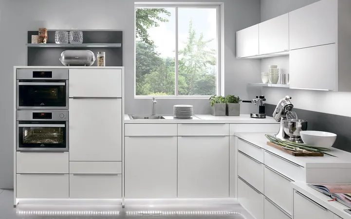 Nobilia SPA Touch Lacquered, Alpine White 1