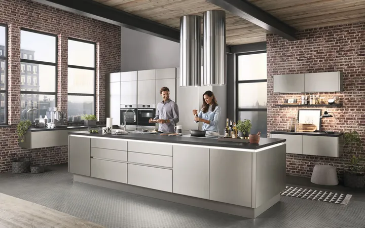 Nobilia SPA Inox Lacklaminat, Stahl gebürstet Nachbildung 0