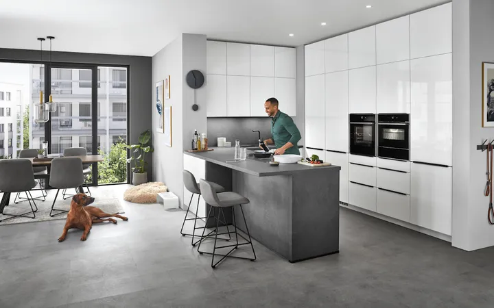 Nobilia SPA Novalux, Alpinweiß Hochglanz 1